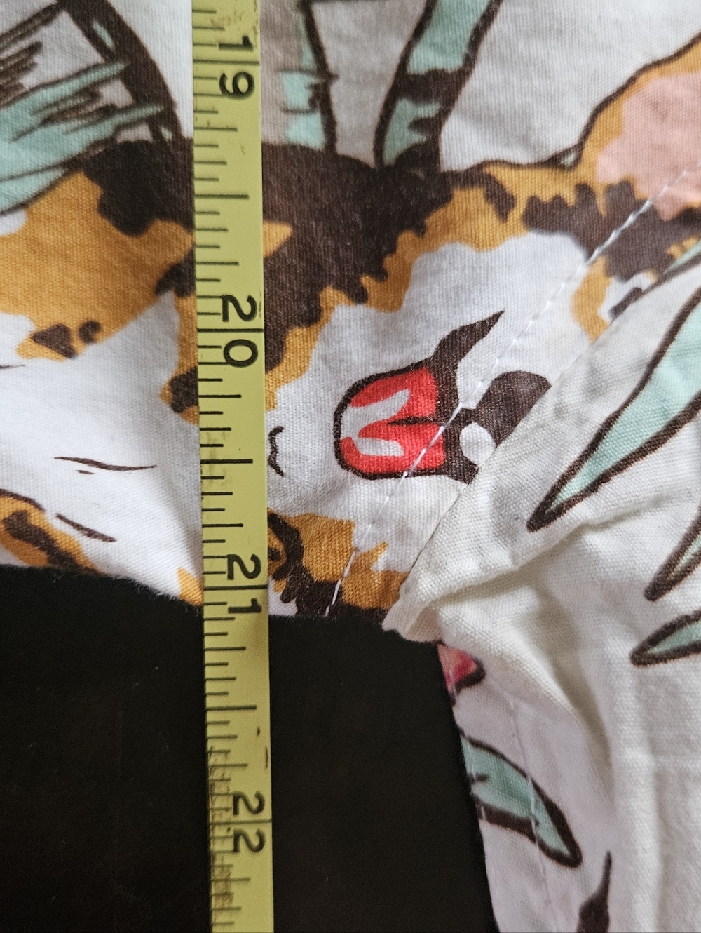 Hot Topic Men's Corgi Floral Shirt - Red, Orange, Green - Picture 9 of 9